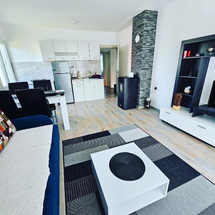 Apartman Planinski Raj Жабляк Экстерьер фото