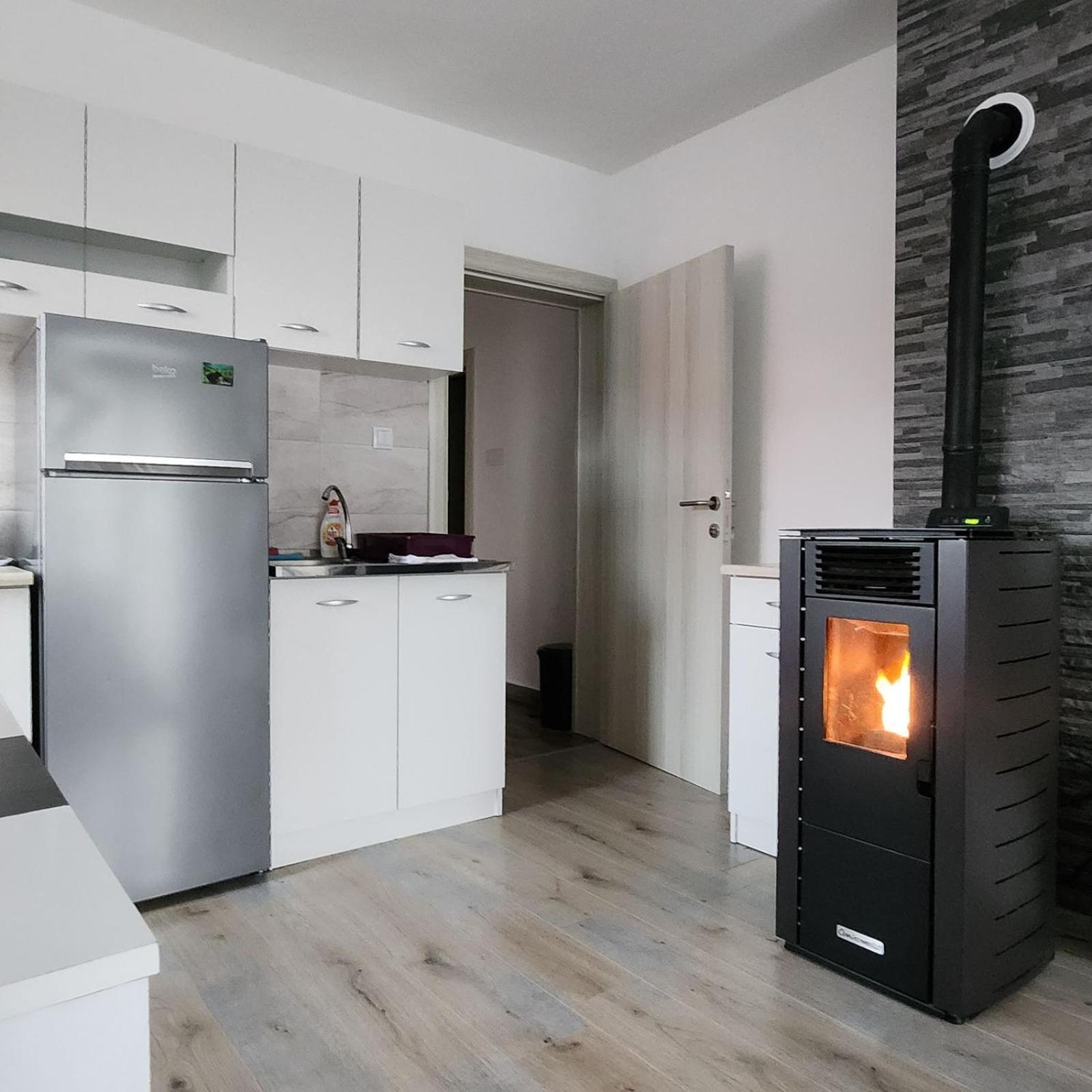 Apartman Planinski Raj Жабляк Экстерьер фото